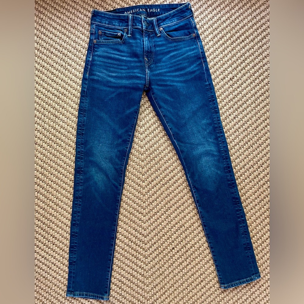 LIKE NEW American Eagle Airflex+ Jeans - W28 L32